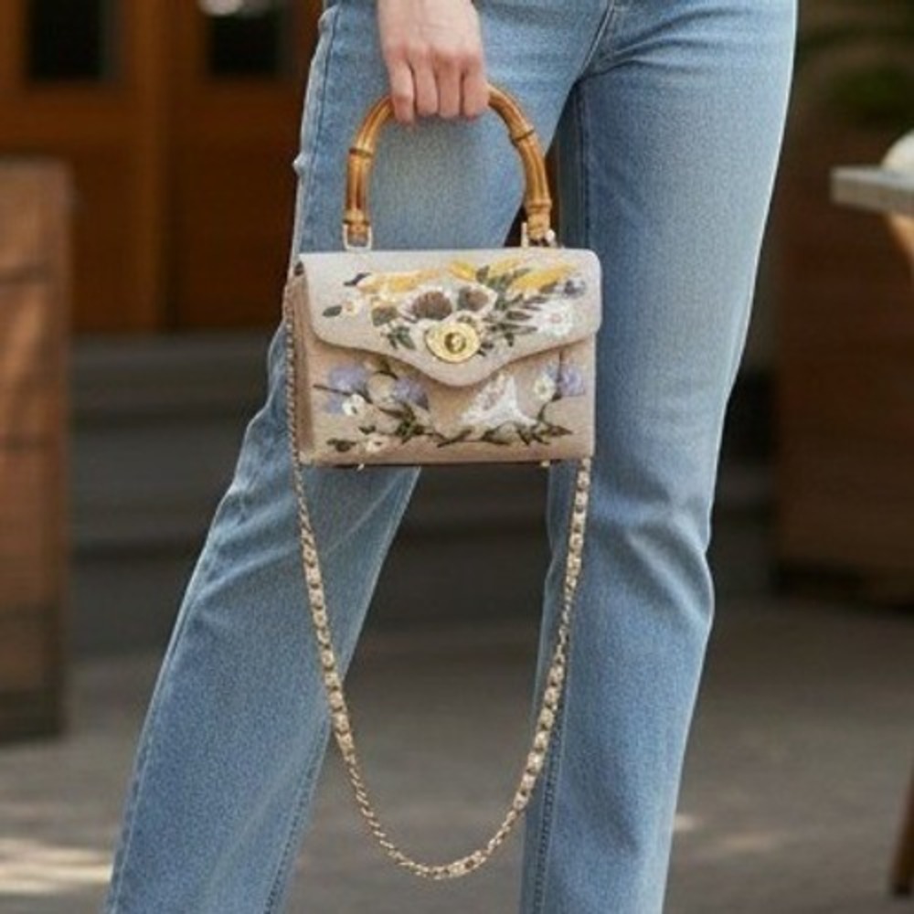Tommy Bahama Embroidered Floral Bird Top-Handle Wicker Handbag NWT Rare